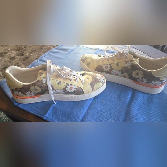 Coach Floral Brown and Cream Sneakers Size 10 mens - Picture 6 of 7
